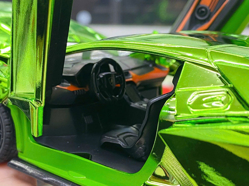 Lamborghini Revuelto 1:24 em Cores Metálicas
