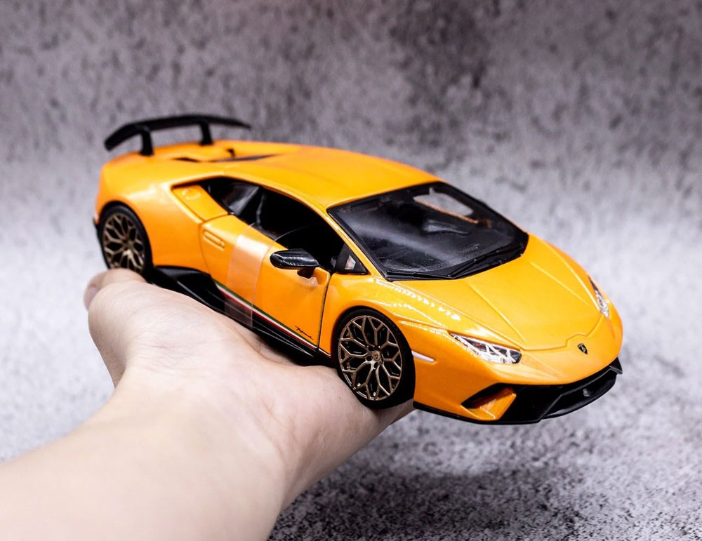 Lamborghini Huracán Performante 1:24