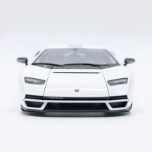 Lamborghini Countach LPI 800-4 2021 (Escala 1:18)