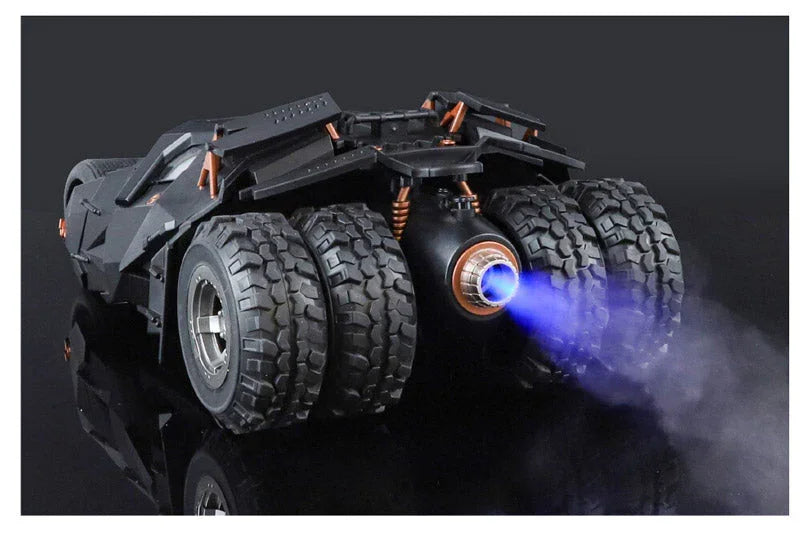 Batmóvel Tumbler Batman 1:18 Metal Colecionável Luzes LED Efeito Fumaça