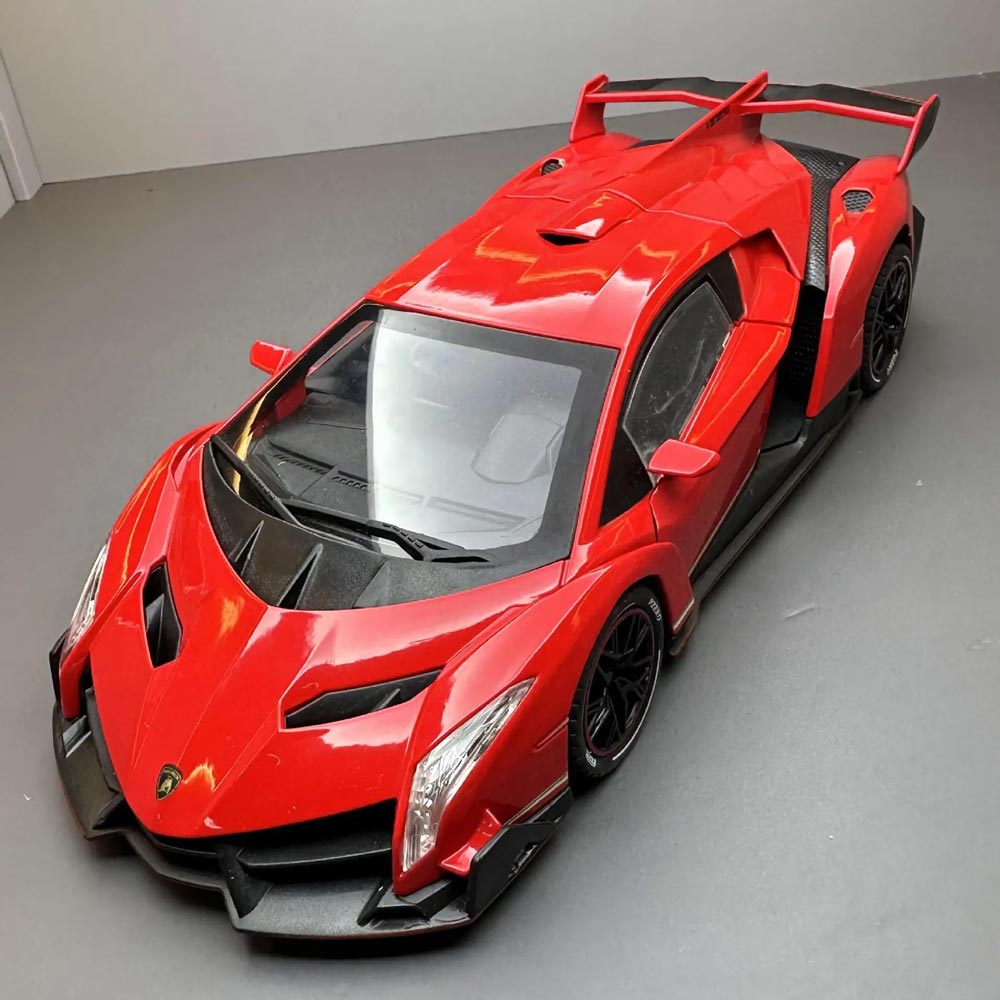 Lamborghini Veneno em Escala 1:24