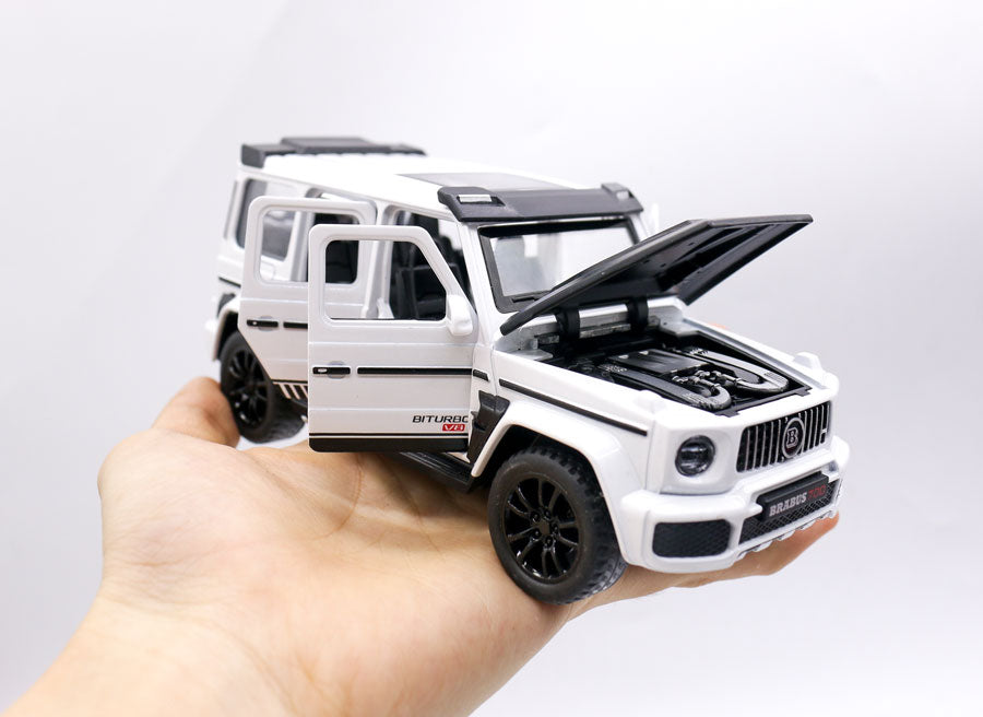 Mercedes-Benz Brabus G700 em Escala 1:32