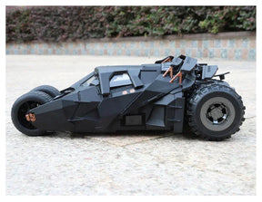 Batmóvel Tumbler 1:24 em Metal