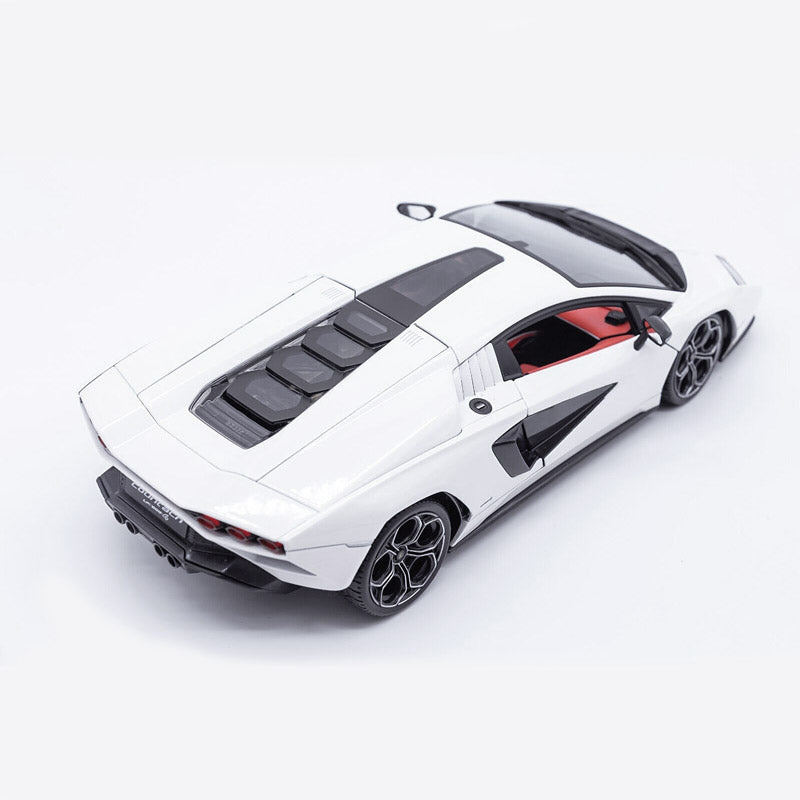Lamborghini Countach LPI 800-4 2021 (Escala 1:18)