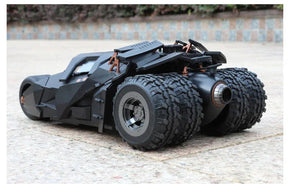 Batmóvel Tumbler 1:24 em Metal