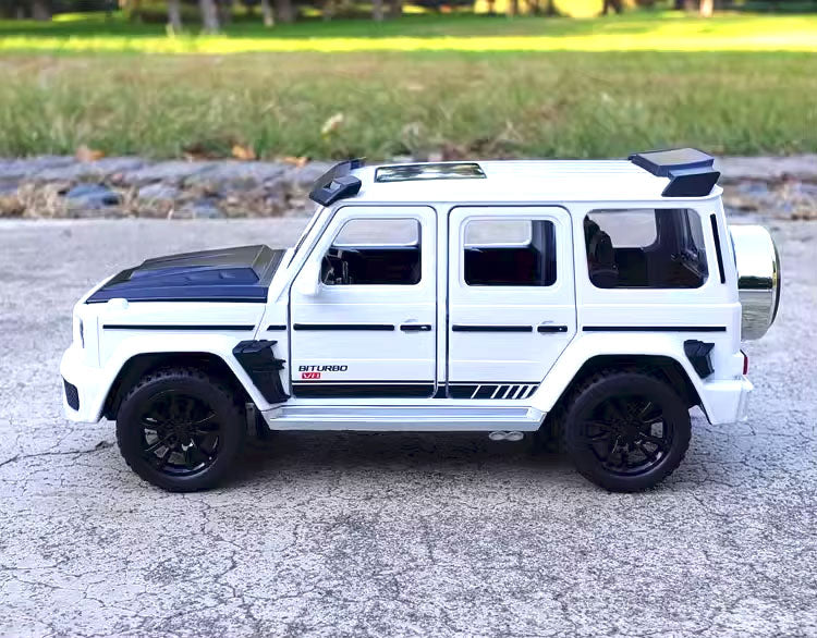 Mercedes-Benz Brabus G700 em Escala 1:32