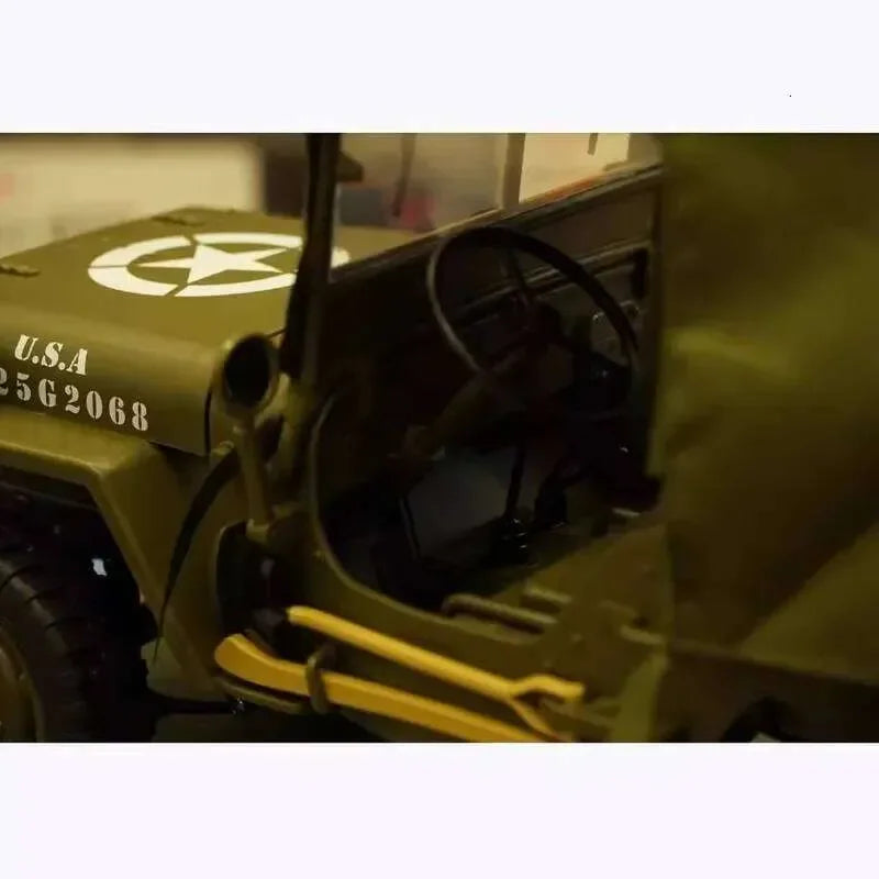 Jipe Willys Militar de Controle Remoto 1:10